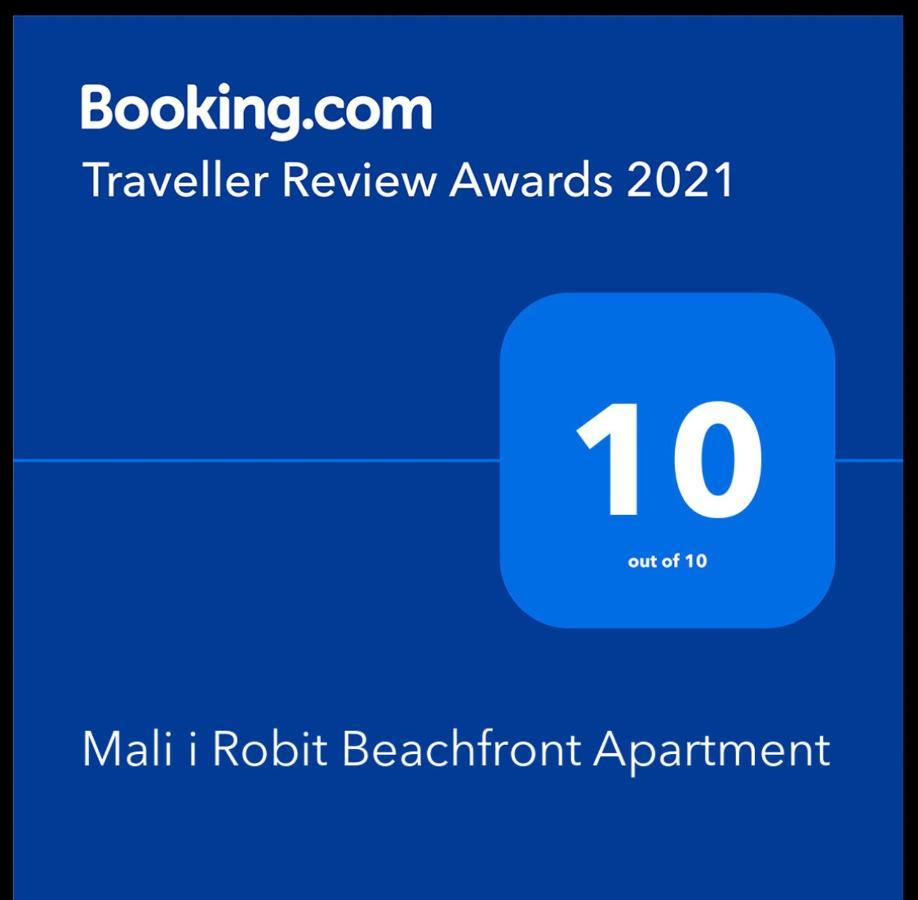 Mali I Robit Beachfront Apartment Golem  Kültér fotó