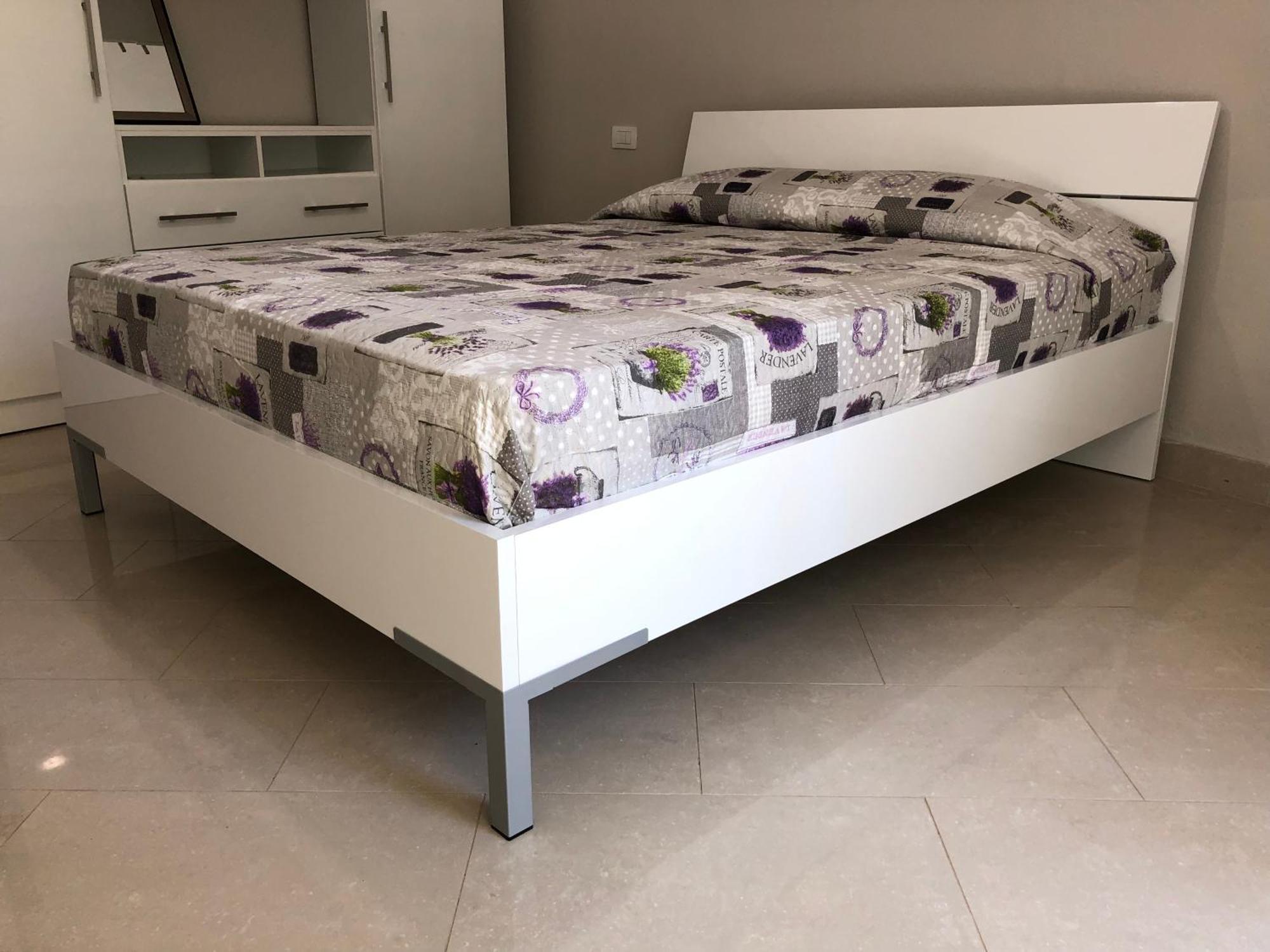 Mali I Robit Beachfront Apartment Golem  Kültér fotó